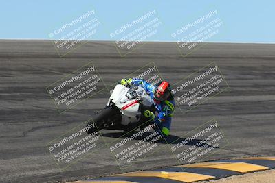 media/Mar-24-2025-Moto Forza (Mon) [[57ce5c5cff]]/1-Advanced Group/Session 2 (Bowl)/